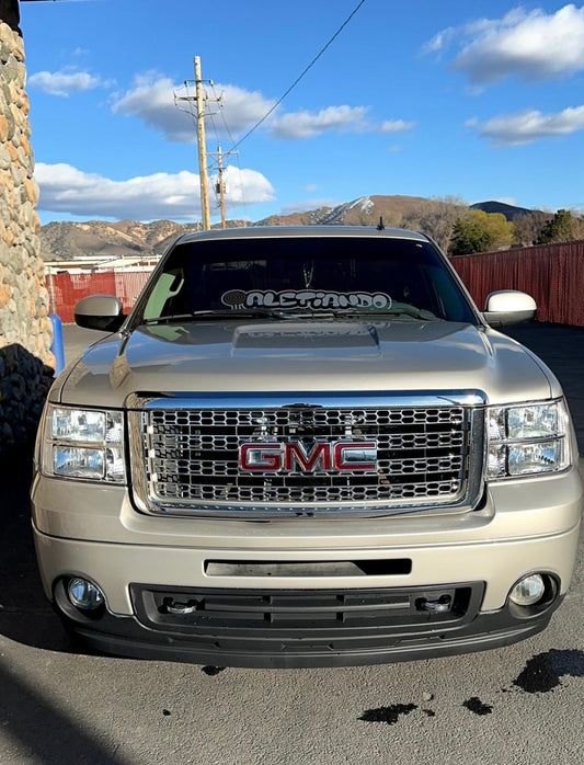Red/silver letters windshield